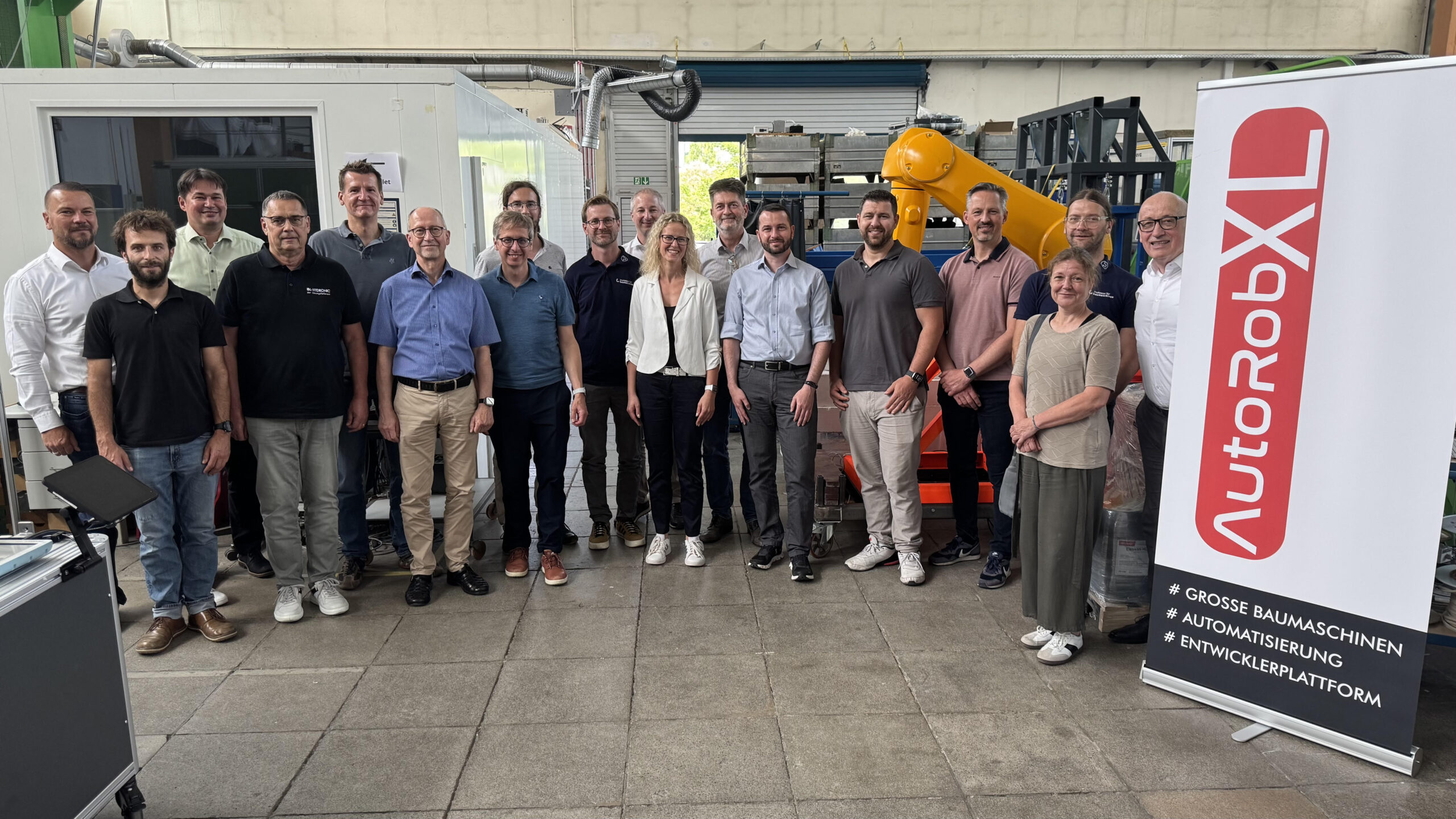AutoRobXL_7_Netzwerktreffen_Gruppenfoto